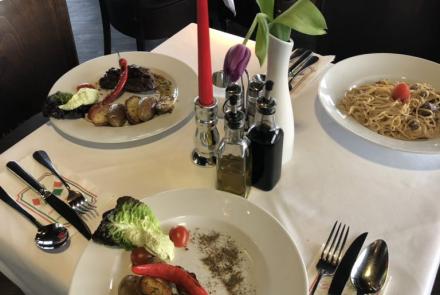  AKIL's RESTAURANT	